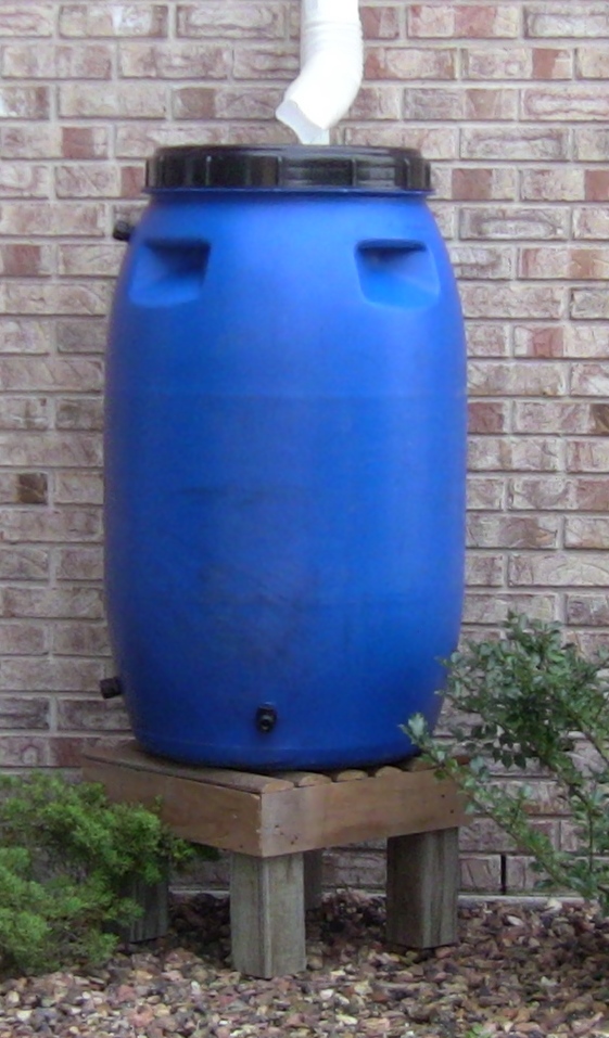 UPCYCLE 55 Gallon Rainbarrel in blue